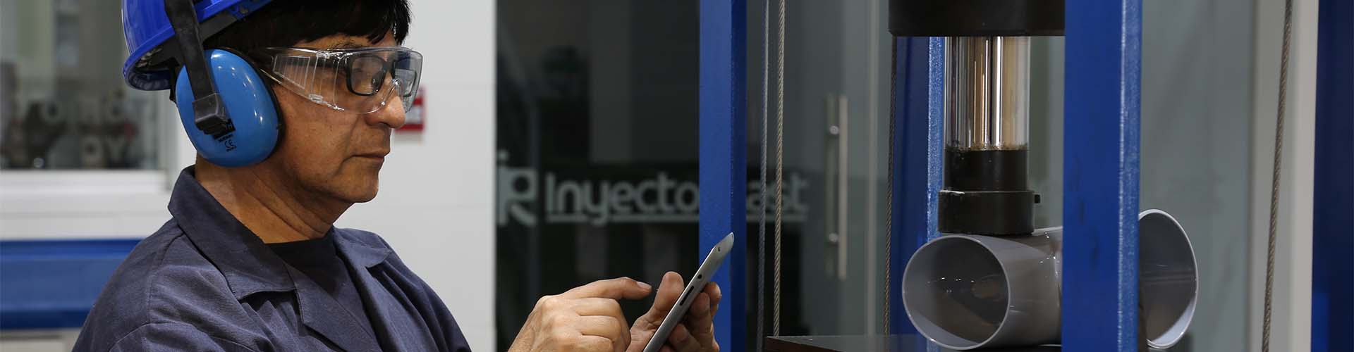 Inyectoplast: Transformando la industria peruana desde 1981
